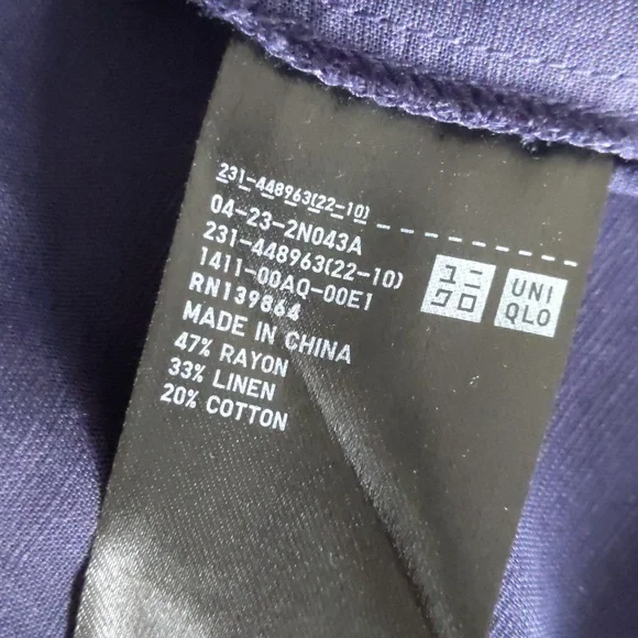 NWT | Uniqlo | button down shirt - Picture 8 of 8